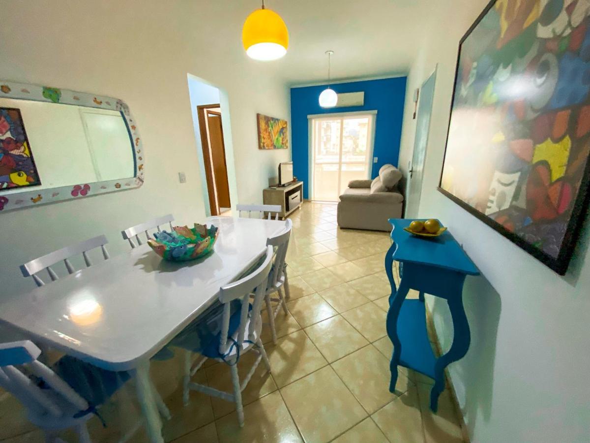 Apartamento com Varanda